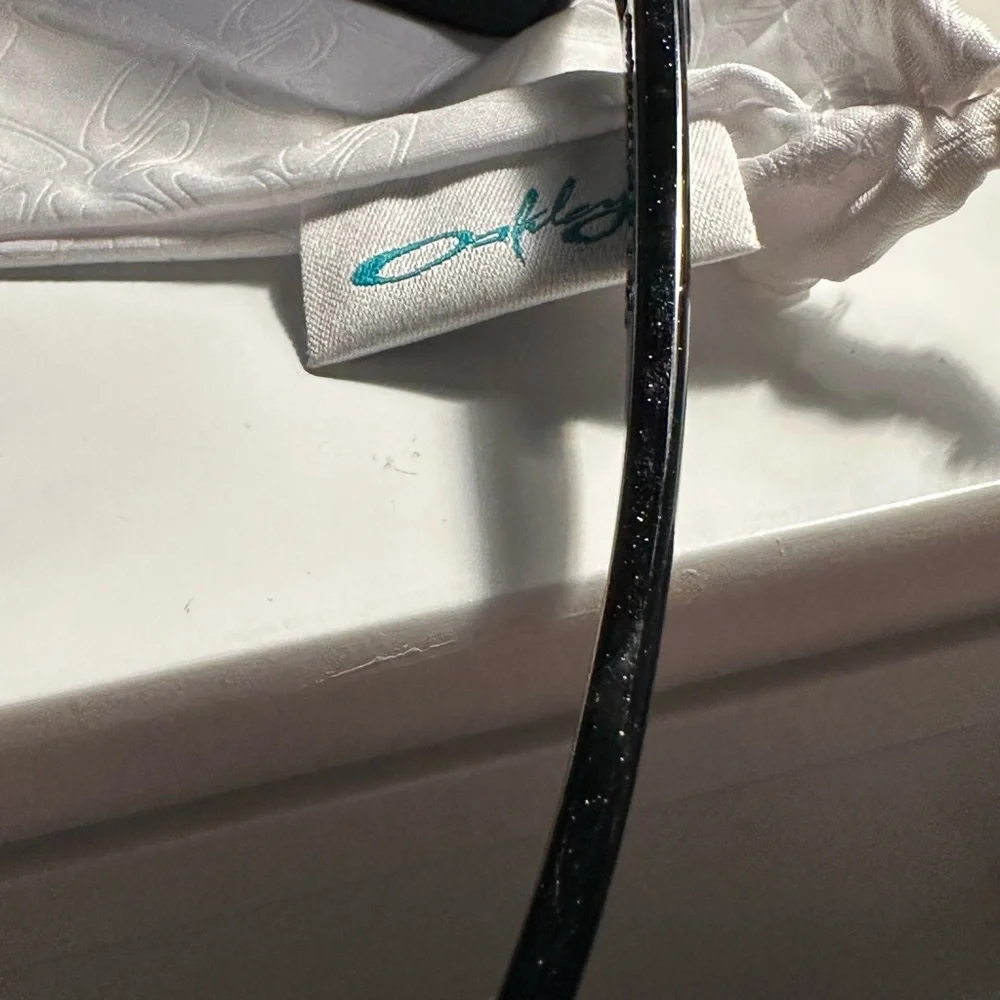 Authentic Oakley sunglasses RARE🦄 - Picture 4 of 8